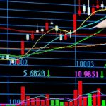 از خروج نقدینگی حقیقی‌ها تا کاهش ارزش معاملات بازار سهام