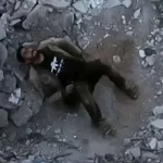 ببینید؛ لحظه شهادت یک فلسطینی نشسته روی مبل توسط پهپاد