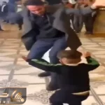 آواز شاد؛ بچه جیبی جوری کردی رقصید انگار نصفش زیر زمینه باباش چه حالی میکنه از اداهاش
