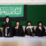 عکس/ نوه‌های امام خمینی در مراسم عزاداری در بیت رهبری ۱۸ سال پیش