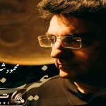 آواز اصیل؛ این آقا تا گوشی رو گذاشت گوشش از شجریان بهتر خوند جالبه ظاهرشم کرده کپ اون