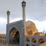 امام جماعت اهل سنت سلماس: مسجد در فقه اهل سنت محل حل مشکلات اجتماعی معرفی شده است