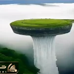 معماری خلاقانه؛ آب رود که از کوه نشات میگیره رو هدایت کردن روش سردوش زدن آبشار میریزه