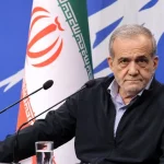 پزشکیان مثل بوکسوری گیر افتاده در گوشه رینگ است/ به تنظیمات کارخانه برنگردید
