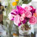 به آسونی عمر گل‌ های داخل گلدان افزایش بده/ راهکارهای طلایی برای ماندگاری بیشتر