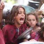 معاون رئیس کمیسیون اروپا جنگ اسرائیل علیه غزه را نسل‌کشی خواند