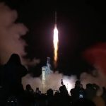 فضانوردان چین برای اقامت ۶ ماهه به فضا رفتند