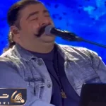 آواز احساسی؛ بهنام بانی ای رویام تو کنسرت میخونه همزمان خارجیشم ترجمه میشه چه عجیبه