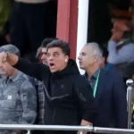 طغیان سرمربی شمس‌آذر: پرسپولیس قبل از دربی کادو گرفت!