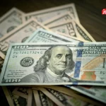 پیش ‌بینی قیمت دلار یکشنبه ۱۶ آذر ‍۱۴۰۴ /  آیا دلار در کانال 122 هزار تومانی ماندگار می‌شود؟