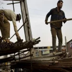 هرسال فقیرتر شدیم/ فاصله مزد و سبد معیشت به بیش از ۲۰ میلیون تومان رسید