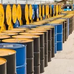 نفت برای دومین هفته متوالی کاهش می‌یابد