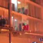 آشوب در پایتخت بنگلادش/ ساختمان یک روزنامه را به آتش کشیدند